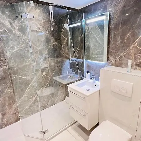 Luxurious Mediterranean Apartement