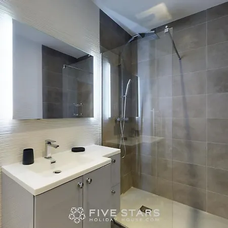 Grand Promenade Five Stars House * Nice
