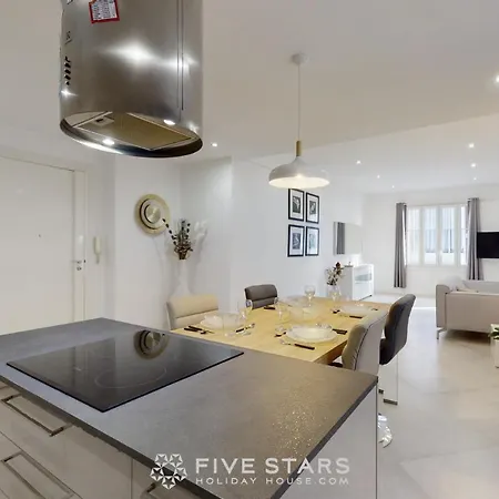 Apartment Grand Promenade Five Stars House
