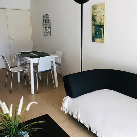 Le Californie Cote D'azur Les Pieds Dans L'eau Apartamento *