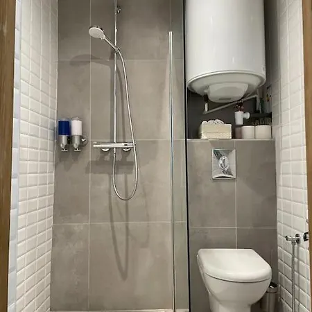 Superbe 2 Pieces Top Location Calme Et Climatise Apartment Nice