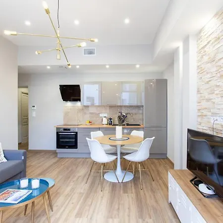 L19 1bdr Massena 2mins Sea/promenadeac/balcony Apartment *