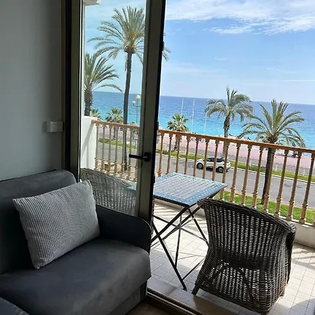 La Couronne A Apartment
