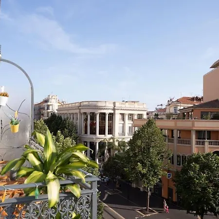 L40 2p 5mins Old Town & Sea/balcony & Ac Apartment