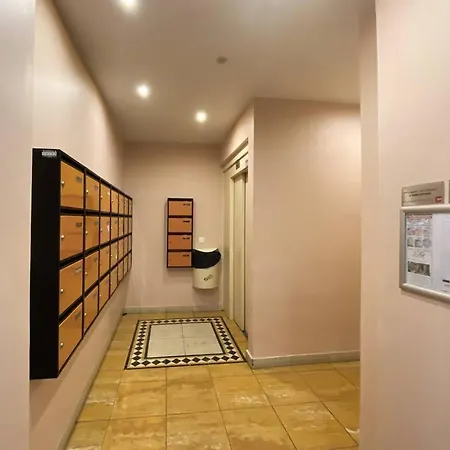 L40 2p 5mins Old Town & Sea/balcony & Ac Apartment *