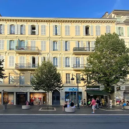 Apartment L40 2p 5mins Old Town & Sea/balcony & Ac *