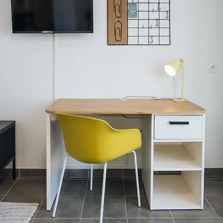 Apart-hotel Twenty Business Flats Angely *