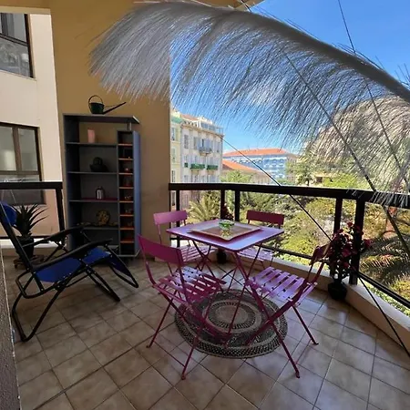 Grand H -f2, Face Vieux- Nice, Terrasse, Ascenseur, Climatisation, Terrace - Center Apartment *