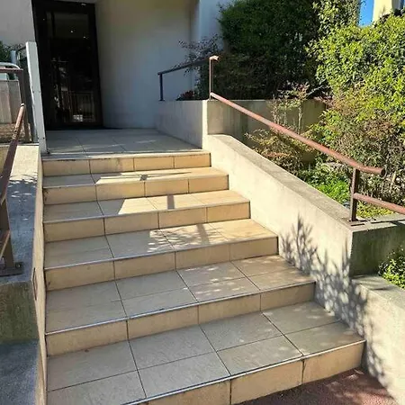 Magnifique 2 Pieces Avec Garage Et Balcon *