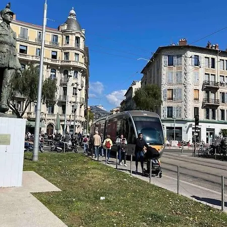 Atypique Et Original Apartment Nizza
