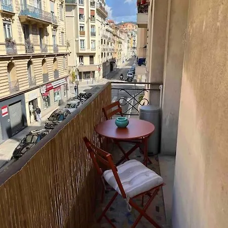 Apartment Atypique Et Original Nizza