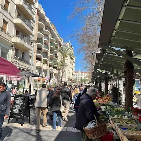 Atypique Et Original Nizza