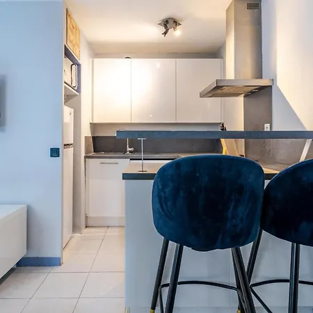 Charmant Proche Gare Apartment *
