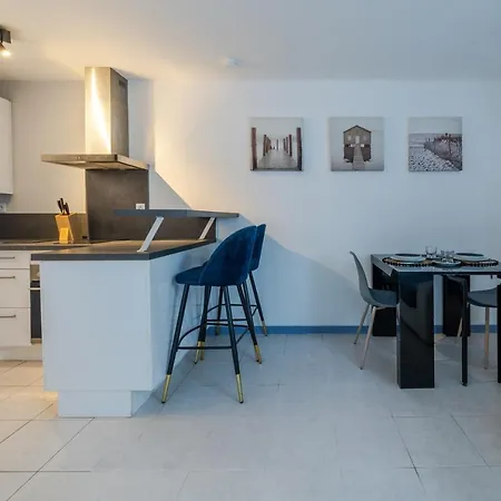 Charmant Proche Gare Apartment *