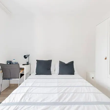 홈스테이 Private In Renovated - Tram 1 Min Walk