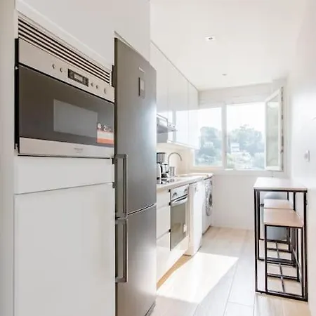 홈스테이 Private In Renovated - Tram 1 Min Walk *