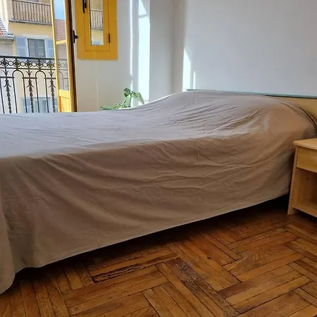 Cozy 15min Walk From The Beach 70m2