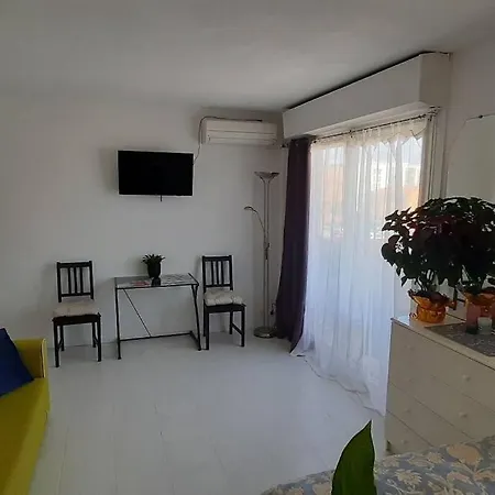 Cosy A Apartment