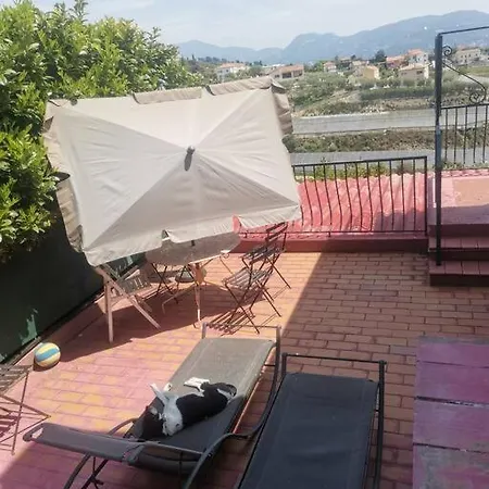 Holiday home Maison Traditionnelle Sur Les Collines Nicoises *