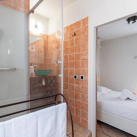 1 Bedroom In Port Nice