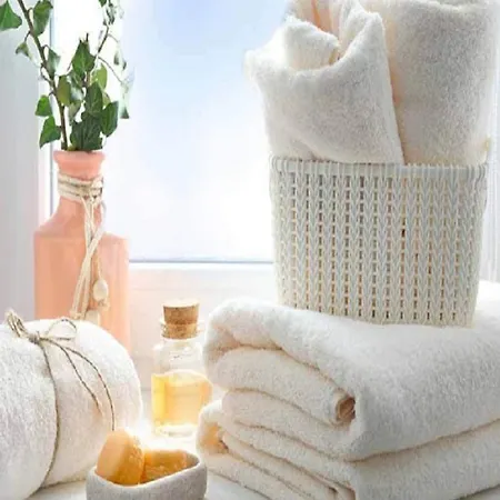 Riviera: Old Town Getaway, Steps From Apartment