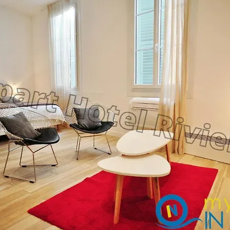 Riviera: Beachfront Old Town With Ac Nice