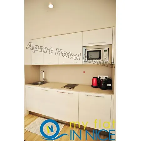 Riviera: Beachfront Old Town With Ac *
