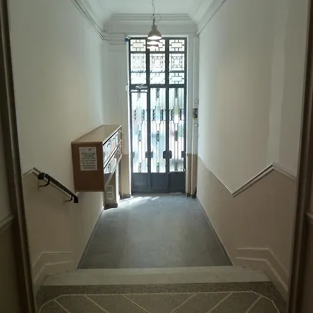New 1 Bedroom Apt Place Garibaldi Apartment *
