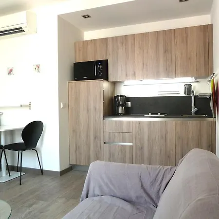 New 1 Bedroom Apt Place Garibaldi Nice