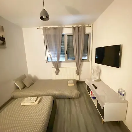 Nouveau ! Cosy 2 Pieces A 10 Min De La Promenade Des ! Nice