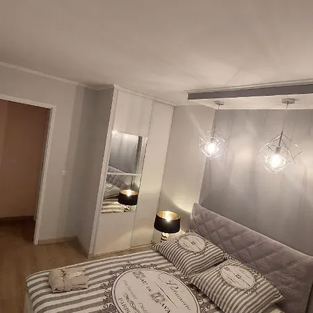 Apartment-avenue Des Fleurs - 06000 Nice