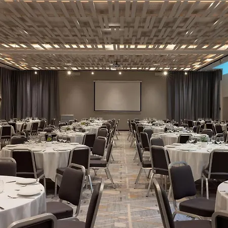 Sheraton Airport 4*