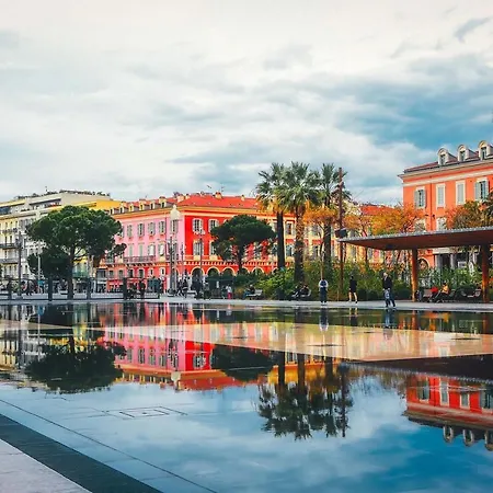 Riviera: Beachfront Old Town With Ac *