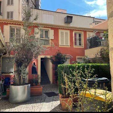 Studio Centre Proche * Nice