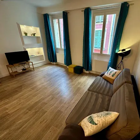 Romantique - Neaspace Vieux Apartment