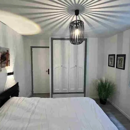 Romantic In The South Of France With A Private Garden , Pool And A Terrace Semesterbostad *