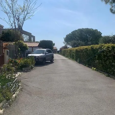 Semesterbostad Romantic In The South Of France With A Private Garden , Pool And A Terrace Nice