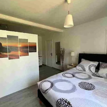 Semesterbostad Romantic In The South Of France With A Private Garden , Pool And A Terrace