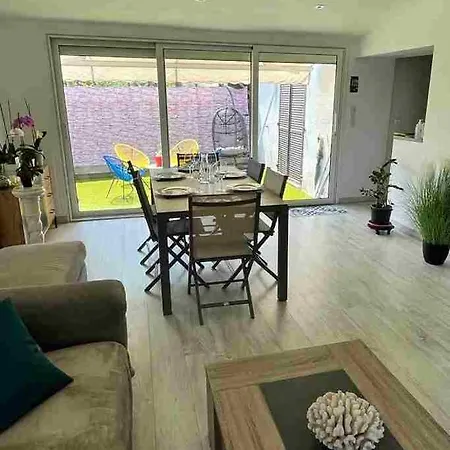 Semesterbostad Romantic In The South Of France With A Private Garden , Pool And A Terrace