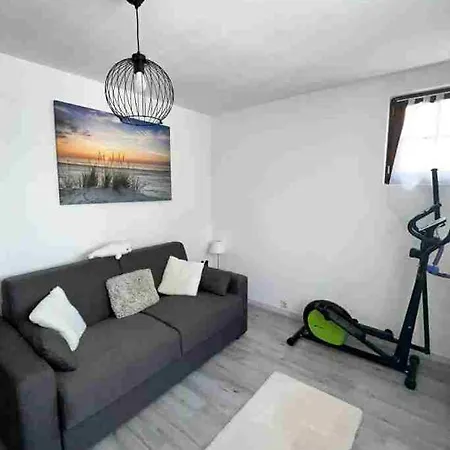 Romantic In The South Of France With A Private Garden , Pool And A Terrace Semesterbostad Nice