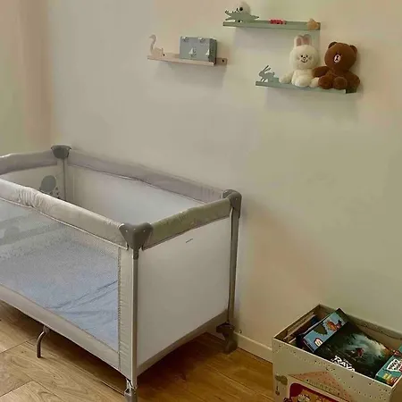 Ultra Central, Air Conditionned, Very Quiet! Apartment *