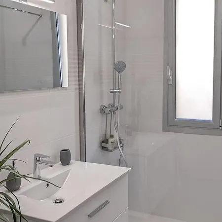 Apartment 3 Pieces Dans Avec Piscine