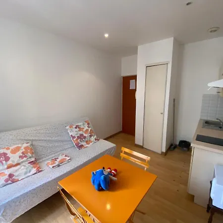 Studio Centre Apartment