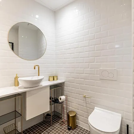 Chez Collette - Luxury In The Old Nice