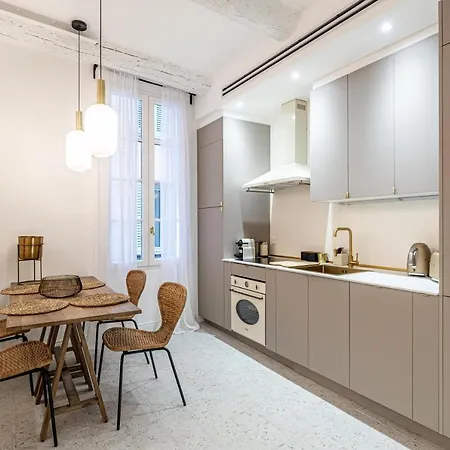 Chez Collette - Luxury In The Old Nice