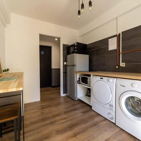 Apartment Riviera 4 Aeroport Wifi Climatisation Partage