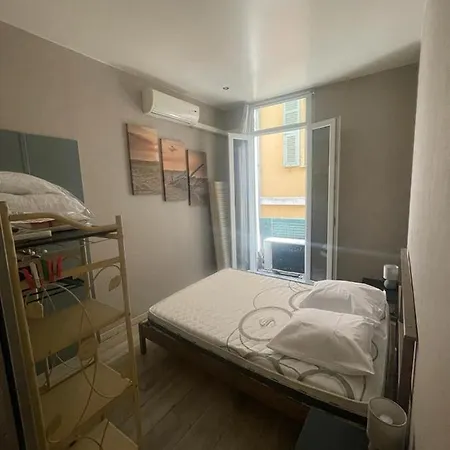 2 Pieces Confort Vieux Cours Saleya Proche Commerces Et Nice