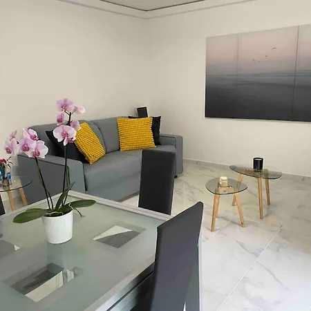 Superbe Carre Delfino Port De Apartment