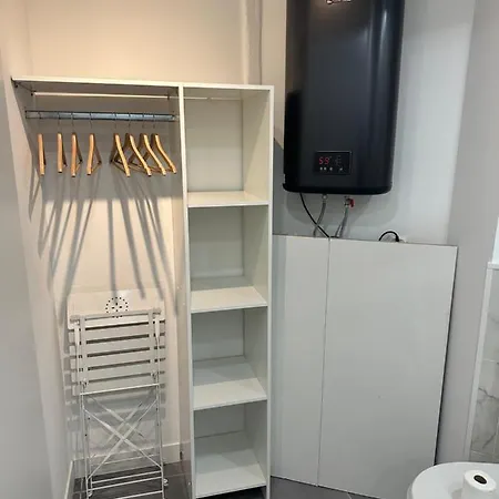 Nissa Bella Seafont / Promenade Des Apartment