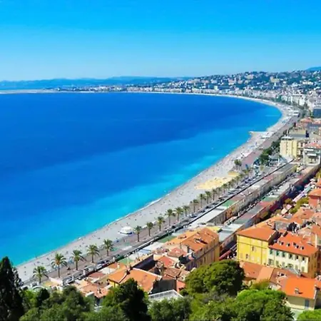 A Louer Au Coeur Du Carre Dor A Nice, Rue Dalpozzo A 150 Metres Des Plages * Nice